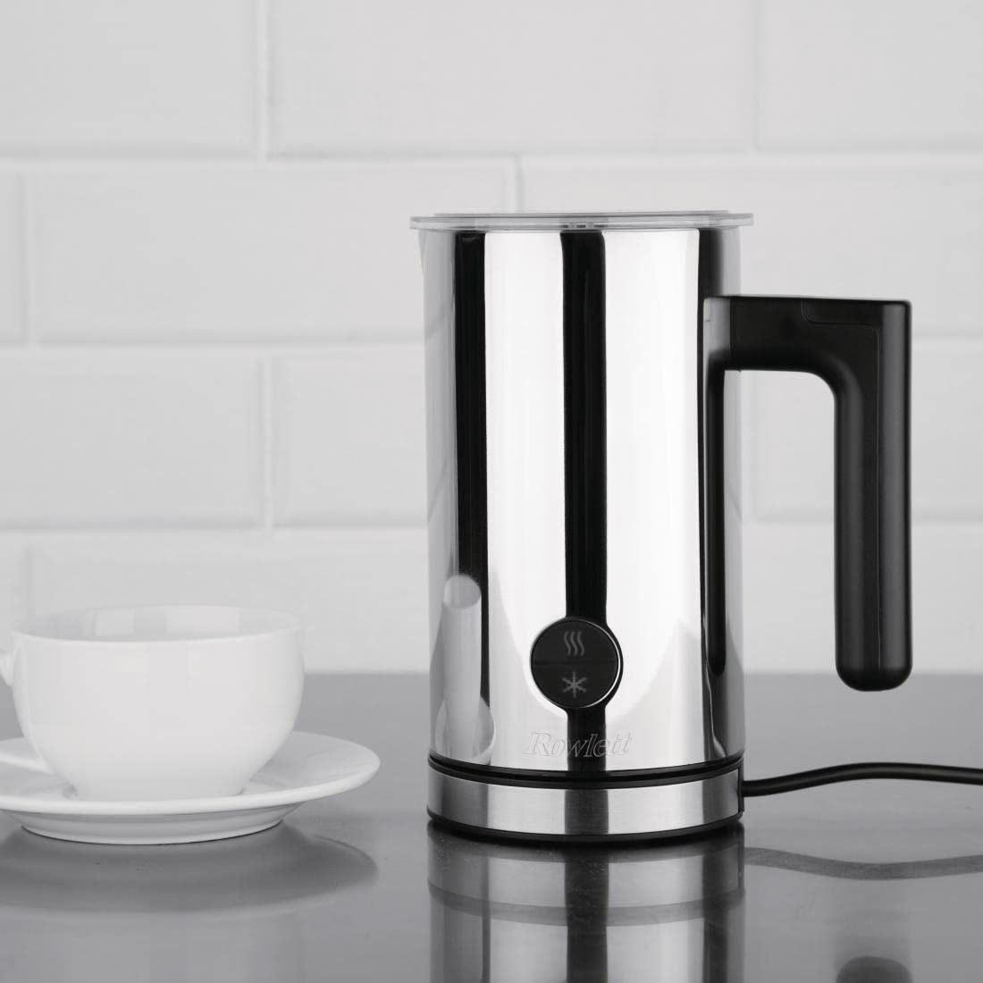 Rowlett Milk Frother Capacity: 150ml froth / 300ml warm