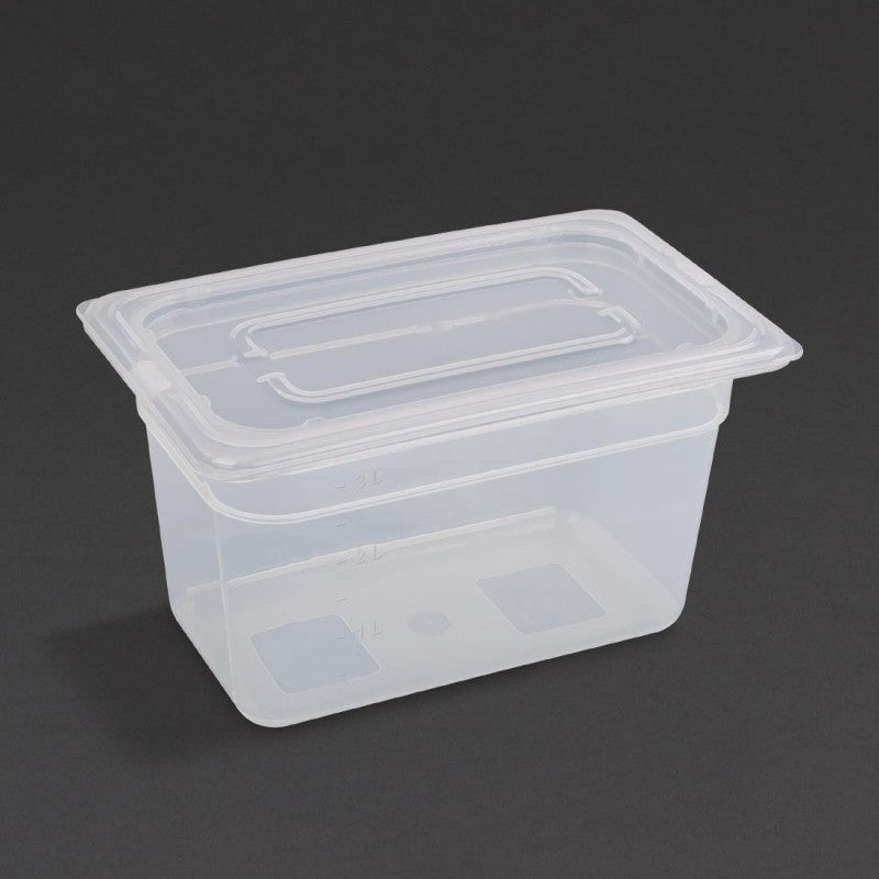 Vogue Polypropylene 1/4 Gastronorm Container with Lid 150mm (Pack of 4) - Capacity: 3.7Ltr. Material: Polypropylene. GN 1/4. Quarter Size. With lid