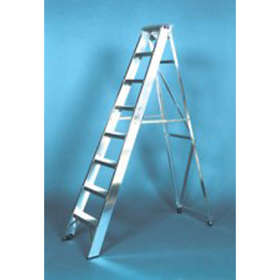 4 TREAD STEP LADDER NR                  