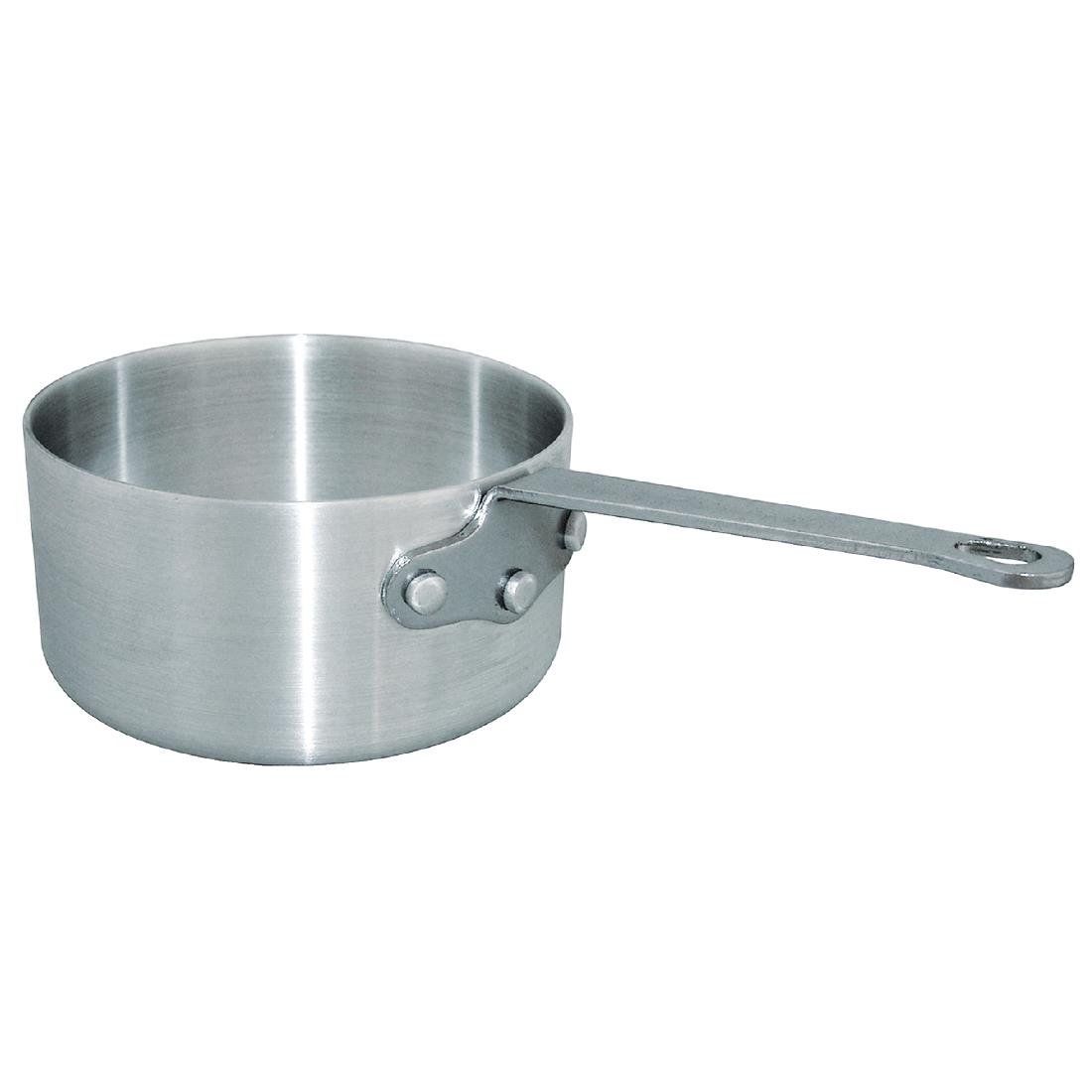 Vogue Aluminium Saucepan 20cm - Size:20cm. Capacity: 3.4Ltr. Material: Aluminium. Compatible with lid: K253.